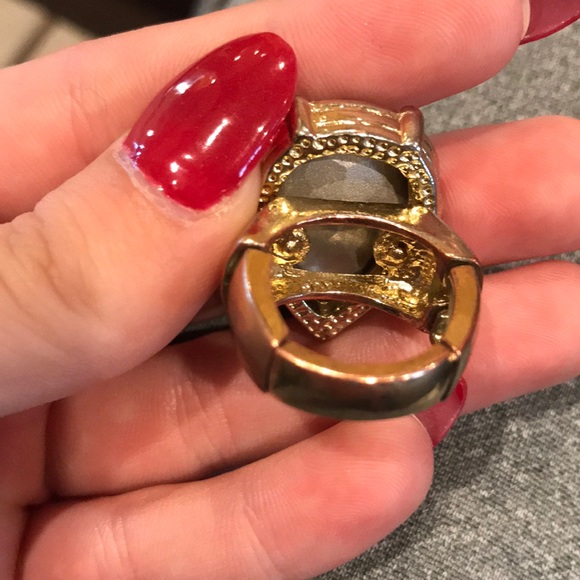 Large gem statement ring - Picture 3 of 3